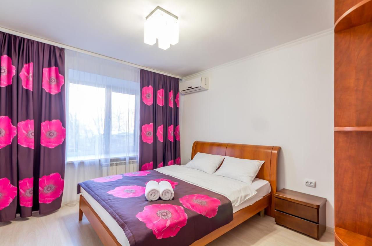 Apartments Near Parus Business Centre Киев Экстерьер фото