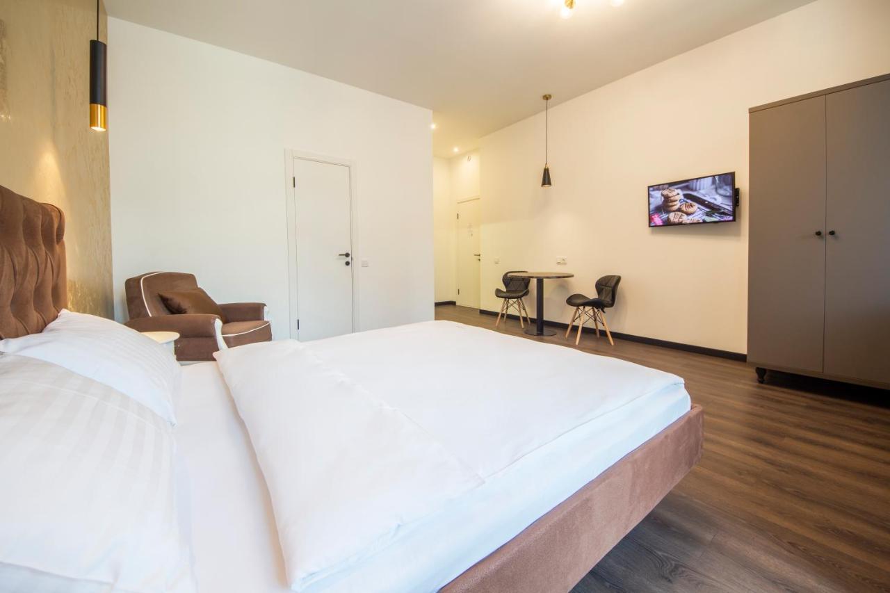 Apartments Near Parus Business Centre Киев Экстерьер фото